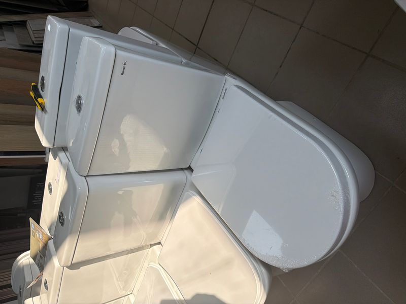 Унітаз Ronan JL 70*38*79 білий А0059569 фото