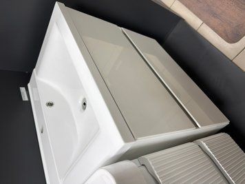 Neon cube 600 Австрія  Neon cube 600 фото